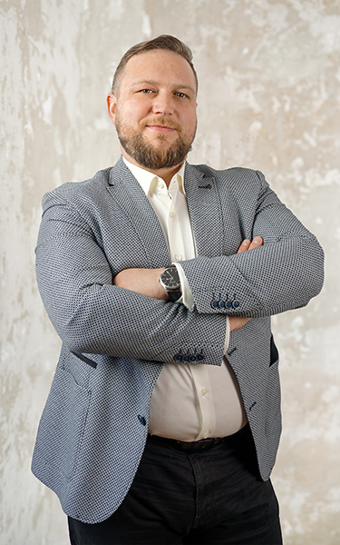 Mateusz Cichosz Sales & Marketing Consultant