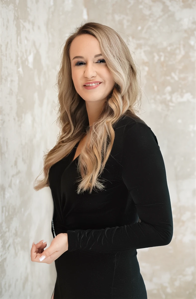 Katarzyna Adamiak Marketing Specialist